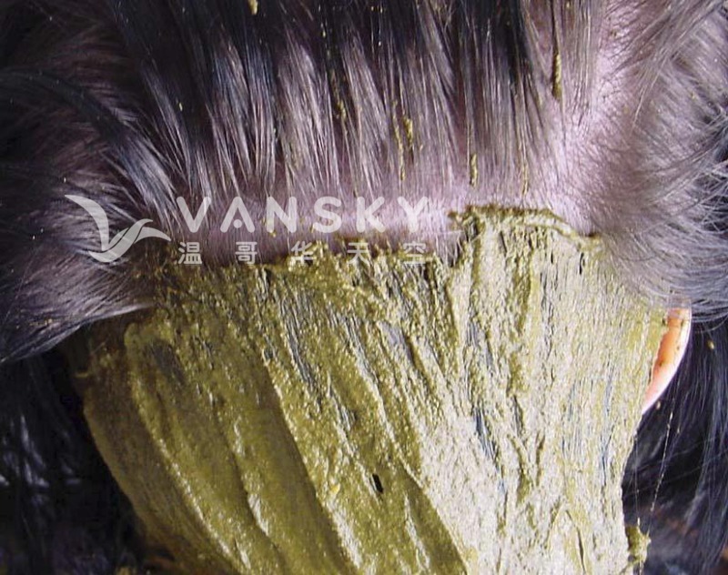 260505160143_Henna paste on white hair.jpg